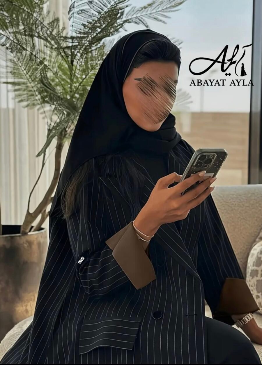 ⁦عباية أنيقة بتصميم رسمي⁩ - الصورة ⁦2⁩