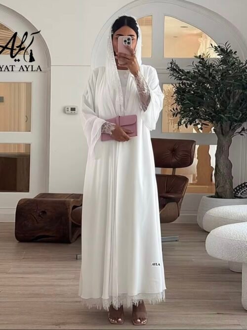 عباية بيضاء ناعمة