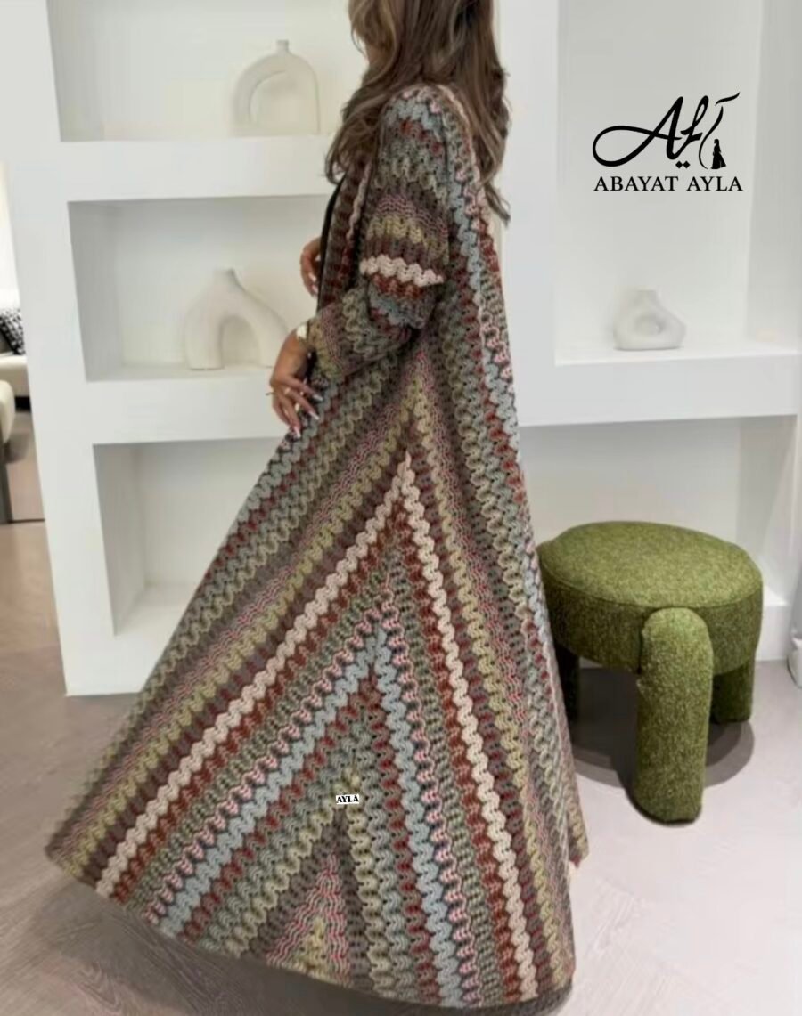 ⁦عباية فاخرة بتصميم كروشيه مميز⁩ - الصورة ⁦2⁩