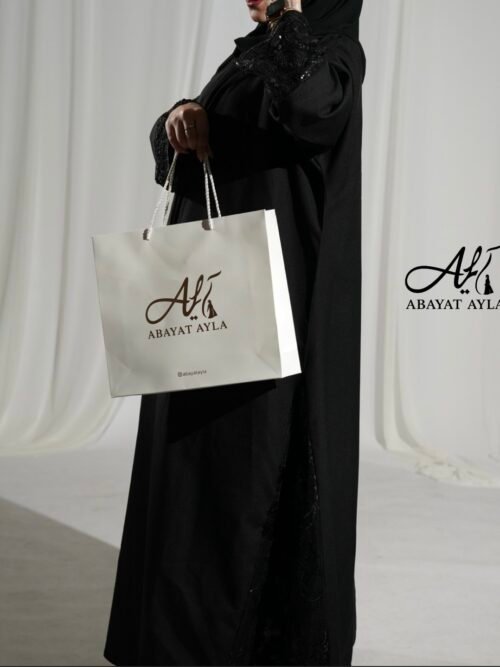 عباية سوداء دانتيل