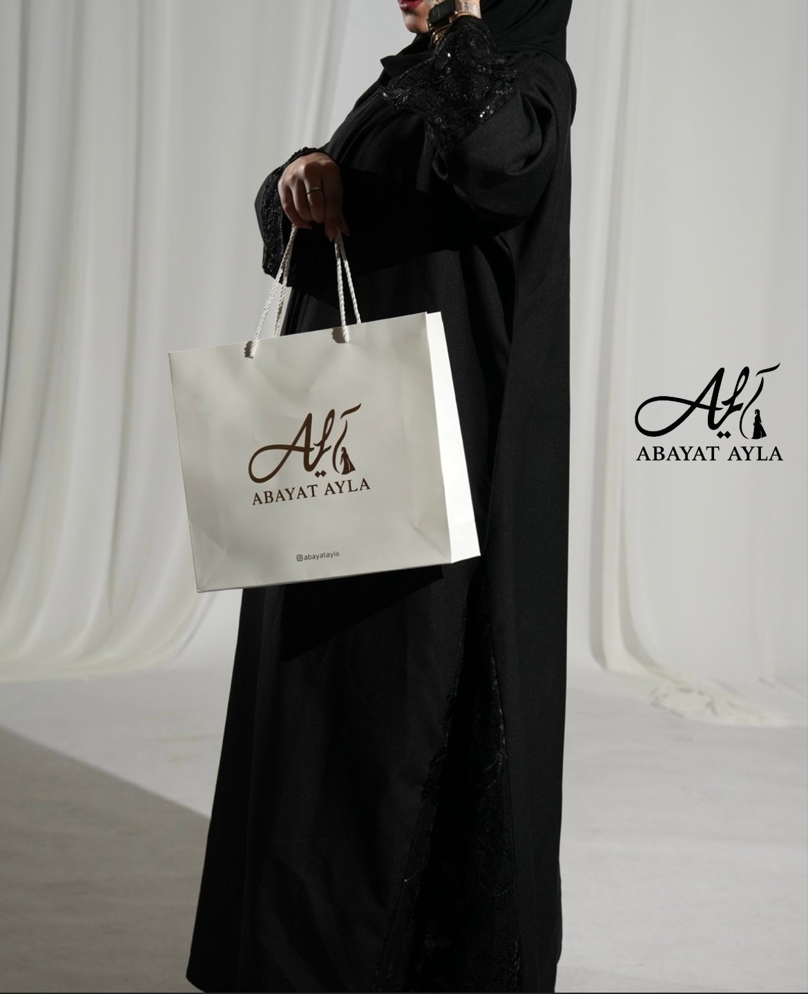 عباية سوداء دانتيل
