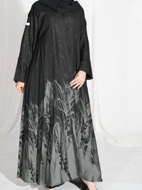 عباية أنيقة باللون الأسود والرمادي